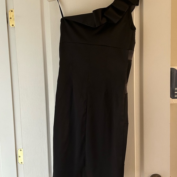 Le chateau prom dress - Picture 2 of 5